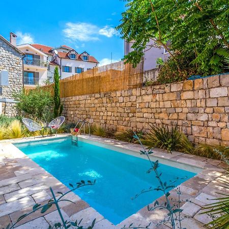 Stunning Home In Split With Outdoor Swimming Pool Buitenkant foto