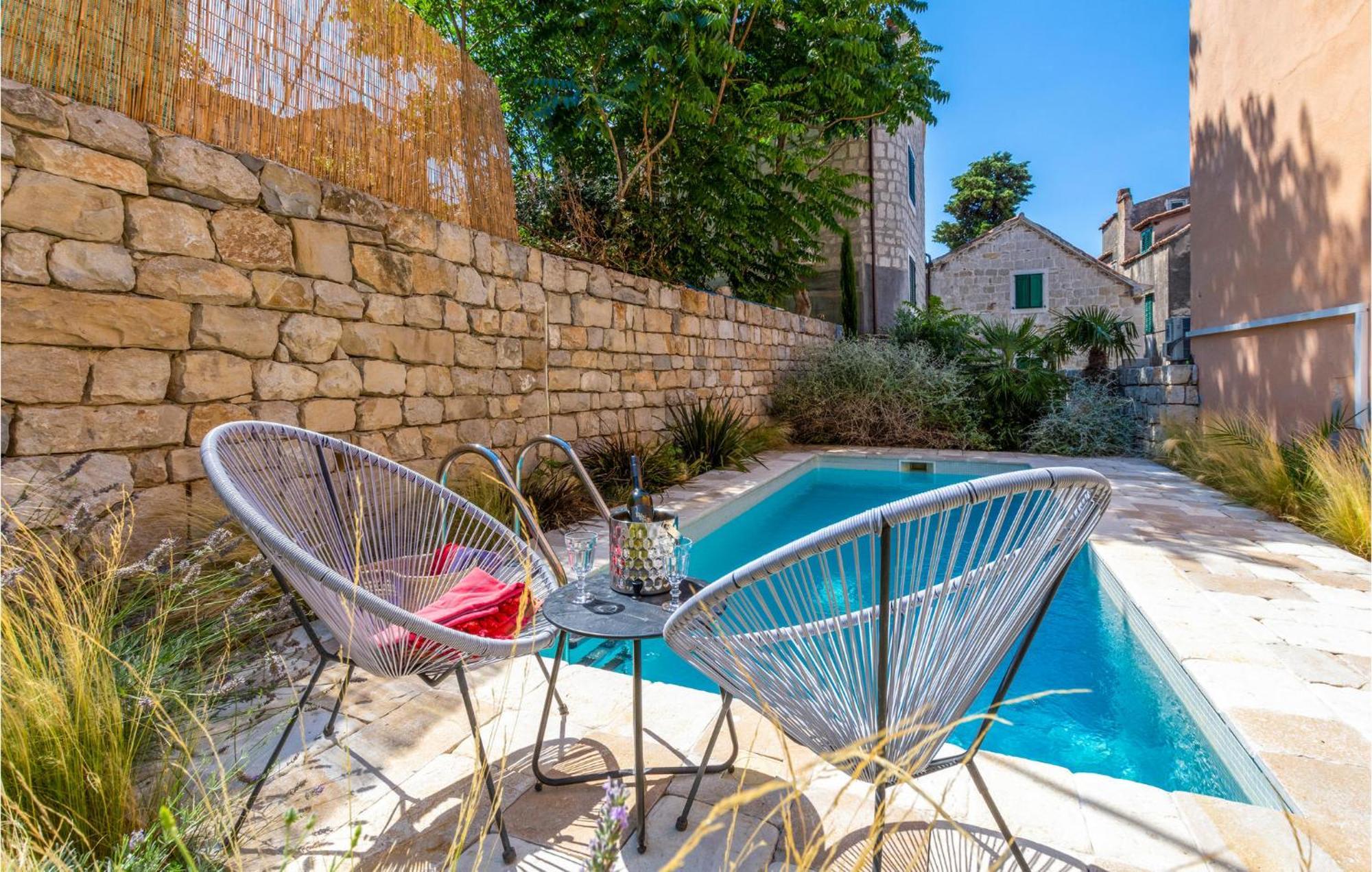 Stunning Home In Split With Outdoor Swimming Pool Buitenkant foto
